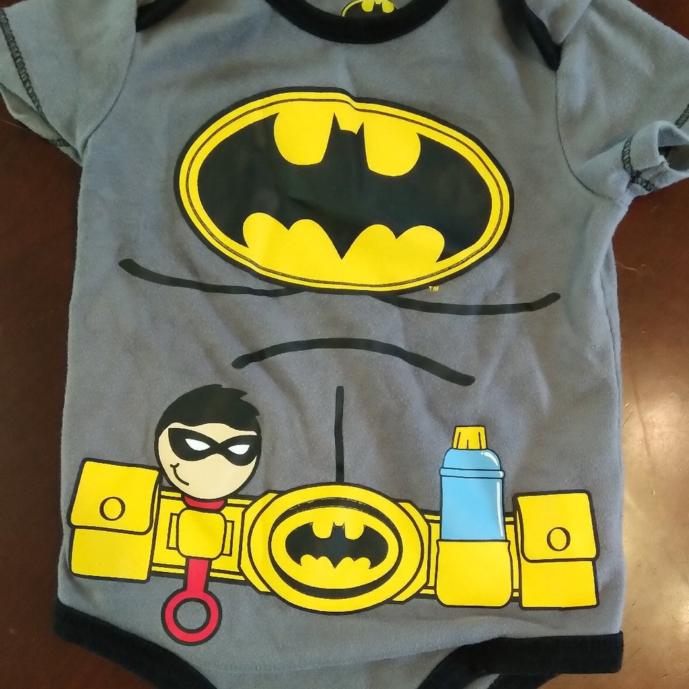 BATMAN ONESIE.....EUC